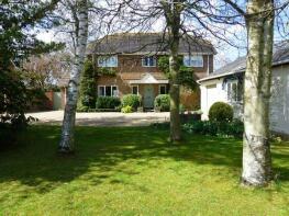 Gayton House, Lower Woodford SP4 6NQ