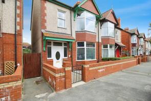 32, Sandringham Avenue, Rhyl LL18 1NG