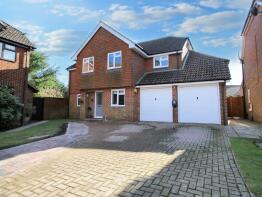 15, Ashdown Chase, Uckfield TN22 3LY