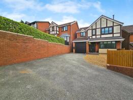 10, Ashover Grove, Chell, Stoke-on-trent ST6 6XU