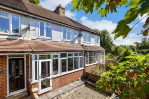14, Famet Gardens, Kenley CR8 5AL