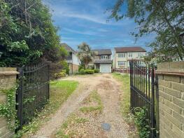 Hartswood, Noak Hill Road, Romford RM3 7LD