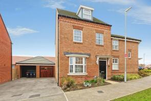 11, Fox Lane, Sturry, Broad Oak CT2 0FG