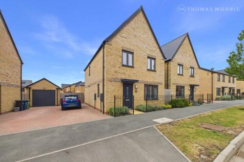Firethorn Road, St. Neots, Cambridgeshire, PE19