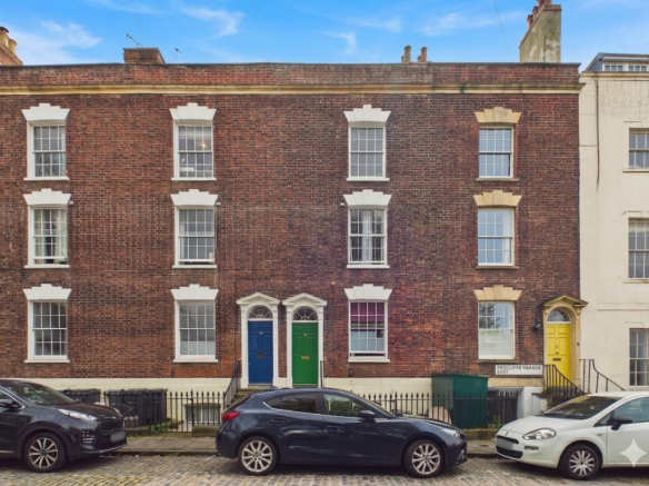 1 - Georgian Townhouse for Auction, Redcliffe, Bri