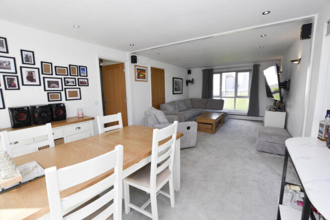 Lounge Dining Room