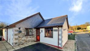 Crackled, Polwrath Terrace, Liskeard PL14 5EZ