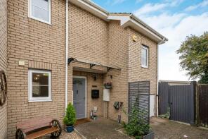 14, Wren Close, Huntingdon PE28 4WG