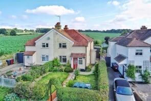 2, Hillside Cottages, Downs Road, West Stoke, Chichester PO18 9BL
