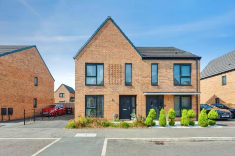 Harriers Crescent, Kirkby, Liverpool, Merseyside, L32