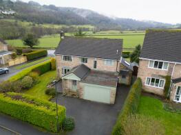 1, St Helens Close, Grindleford S32 2JF