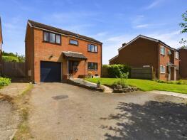42, High Street North, Tiffield NN12 8AE
