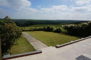 15, Cleave Crescent, Woodford, Bude EX23 9JH