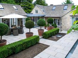 Lane House, B4425 Through Barnsley Cirencester, Cirencester GL7 5EF