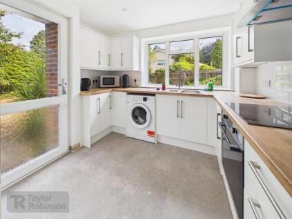 Spring Plat, Pound Hill, Crawley