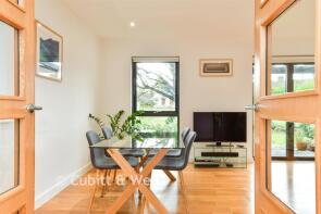 4, Saxon Way, Brighton BN1 8AN