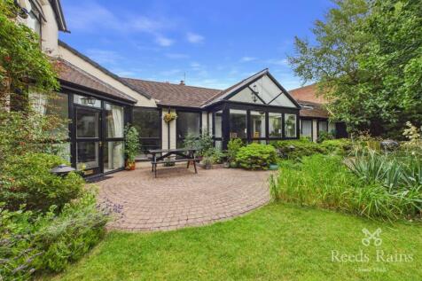 Parkfield Road South, Didsbury, Greater Manchester, M20