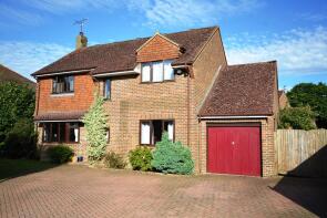 Witsend, Swallows Lane, Horsham RH13 8NN
