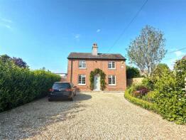 Farm Mead, Dorchester Hill, Blandford Forum DT11 0HW