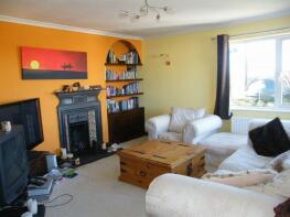 Merbein Farm Bungalow, Tregurrian Hill, Tregurrian, Newquay TR8 4AD