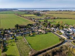 Holmfield, Holmfield Avenue, Thorley, Yarmouth PO41 0ST
