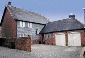 4, Scamblers Mead, Andover SP11 0SR