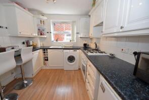 Flat 11, 21 Abbotts House, Winn Road, Southampton SO17 1EU