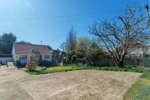 Willows, Seabrook Road, Hythe CT21 5QH