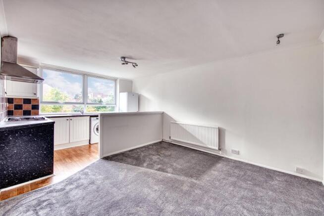 Kitchen / Reception