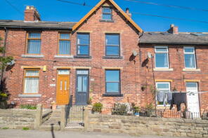 13, Springfield Terrace, Emley Moor, Huddersfield HD8 9SX