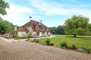 Oakhurst House, Emms Lane, Horsham RH13 0TR