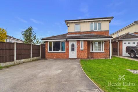 Beresford Close, Danesmoor, Chesterfield, Derbyshire, S45