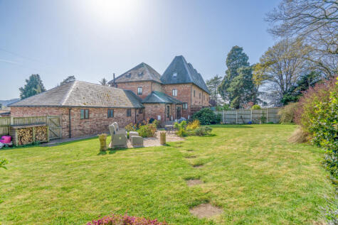 Lowe Court, Stockton on Teme, WR6