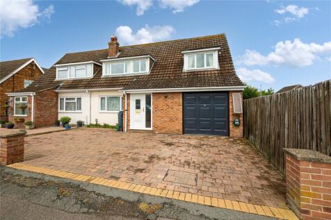 Elmwood Crescent, Flitwick, Bedfordshire, MK45