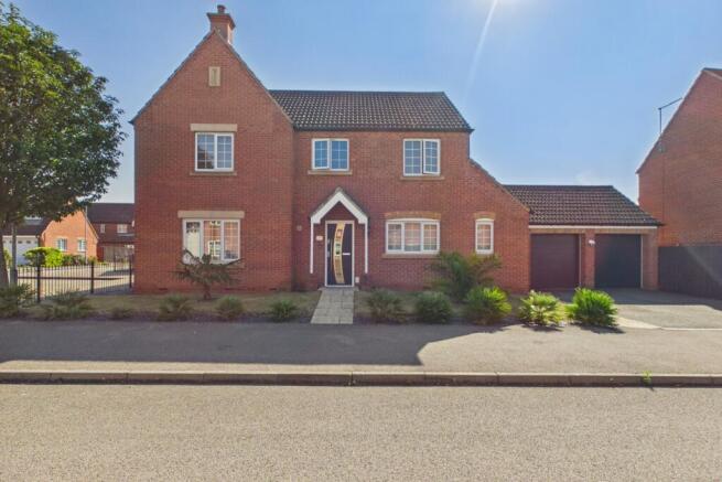 EweMove - Spalding - Nursery Way - Front of House