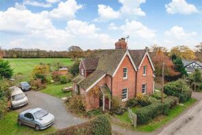 2, St James Cottages, C1081 Little Sarnesfield To Sherrington Road, Leominster HR6 9JH