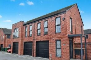 6, Fox Lane, Allerton Bywater, Castleford WF10 2FN