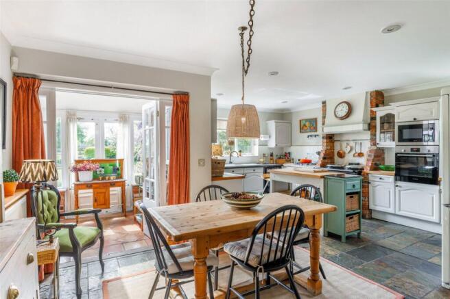 Kitchen/Breakfast