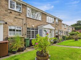 10, The Uplands, Pontefract WF8 4HZ