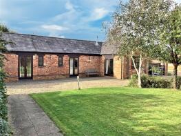 Meadow Barn, Lenborough Road, Buckingham MK18 4JG
