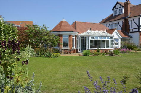 Hamilton Gardens, Felixstowe