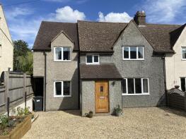 11, Sterling Close, Cheltenham GL54 1AN