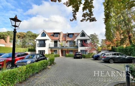 Golf Links Road, Ferndown, BH22