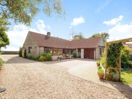 Innisfree, Mutton Street, Bridport DT6 5QA