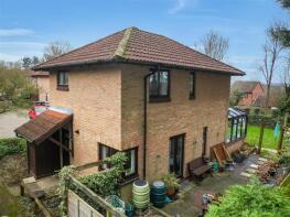7, Bowood Court, Great Holm, Milton Keynes MK8 9BB