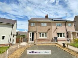21, Y Berthlog, Trelogan CH8 9BN
