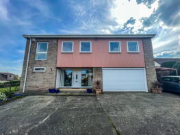 Treetops, Thornton Le Beans Village, Northallerton DL6 3SL