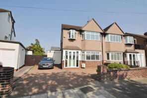 16, The Oval, Wallasey CH45 6UY