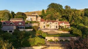 Gaybrook House, Lye Lane, Cleeve Hill, Cheltenham GL52 3QD