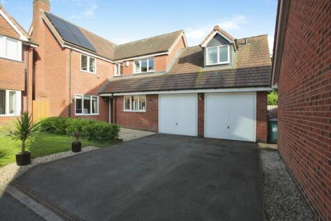 Lionel Close, Nuneaton, CV10